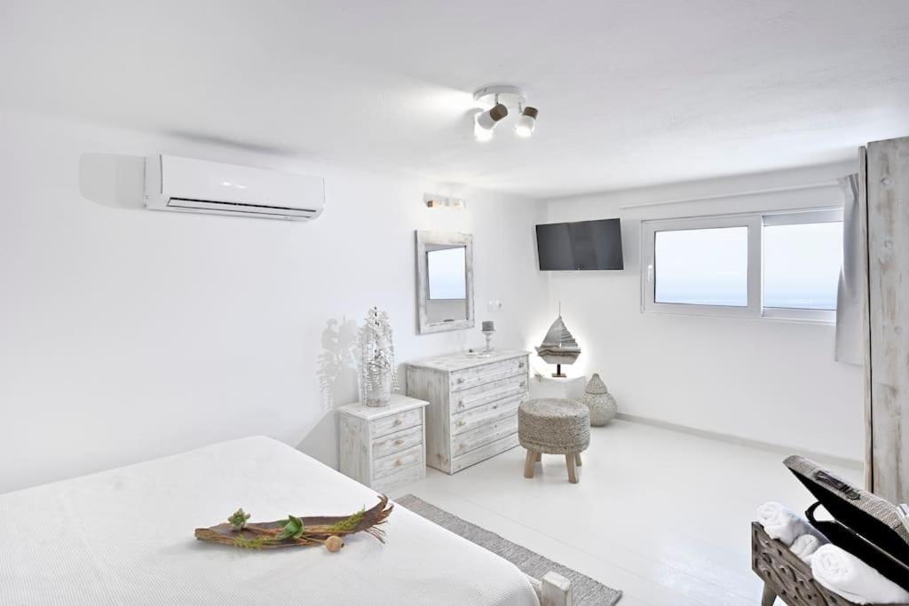 Mykonos Sea View Luxury Villa By Calypso Sunset Villas Mykonos Town Eksteriør bilde